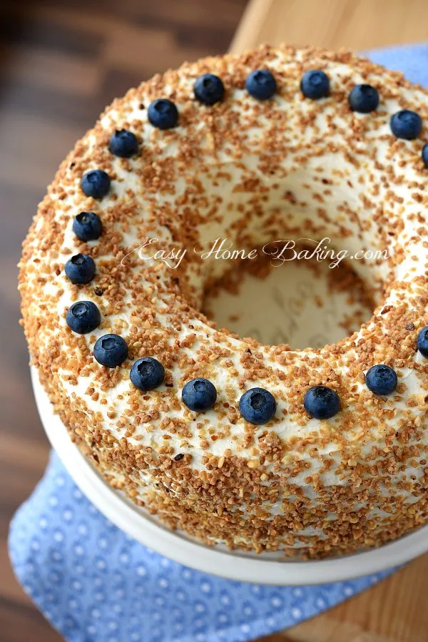 Frankfurt Wreath with Berries and Mascarpone Frosting